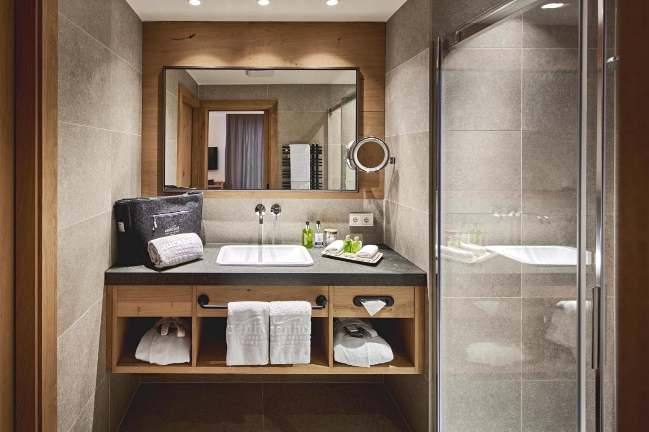 Hotel Auenhof Лех ам Алберг Екстериор снимка
