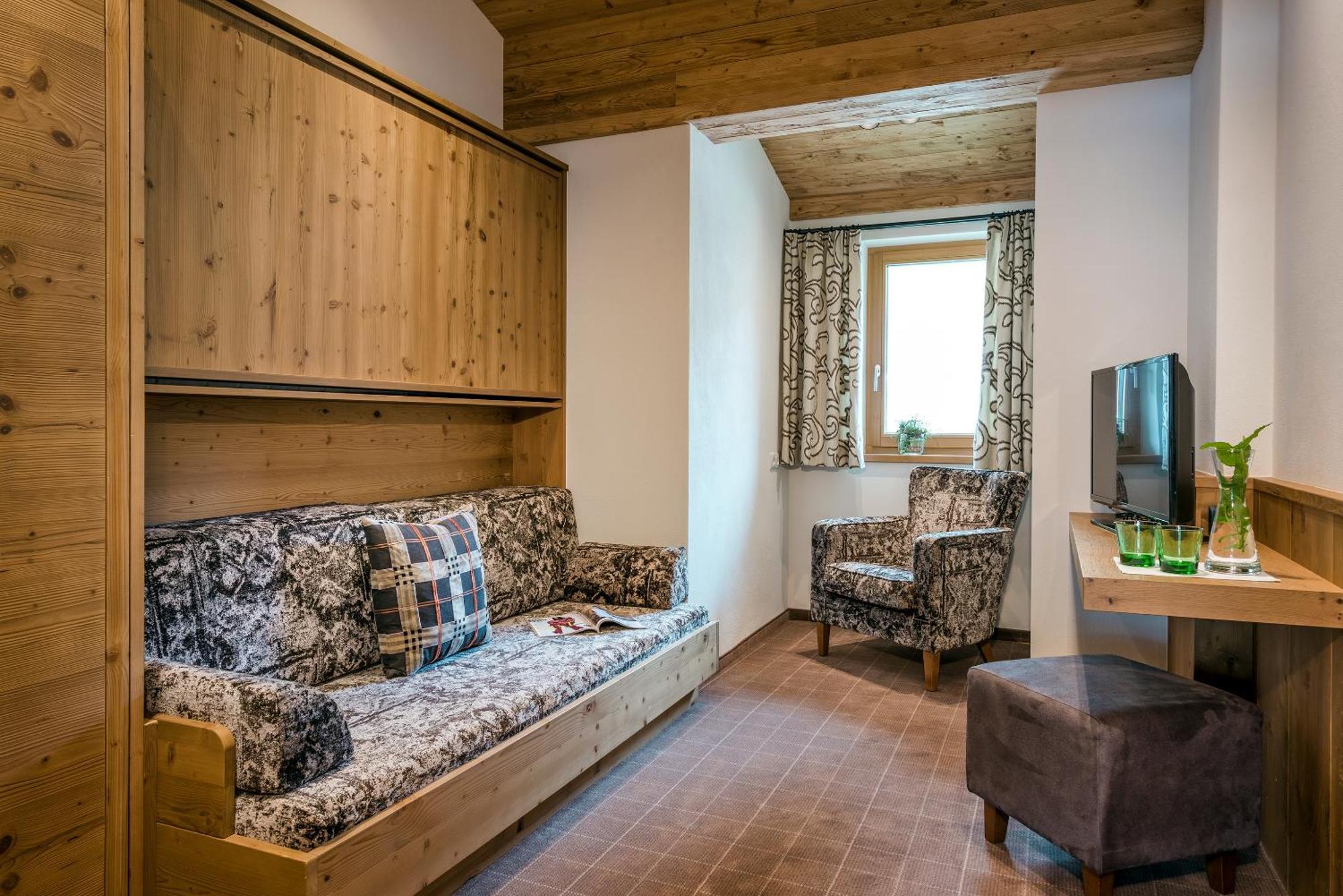 Hotel Auenhof Лех ам Алберг Екстериор снимка