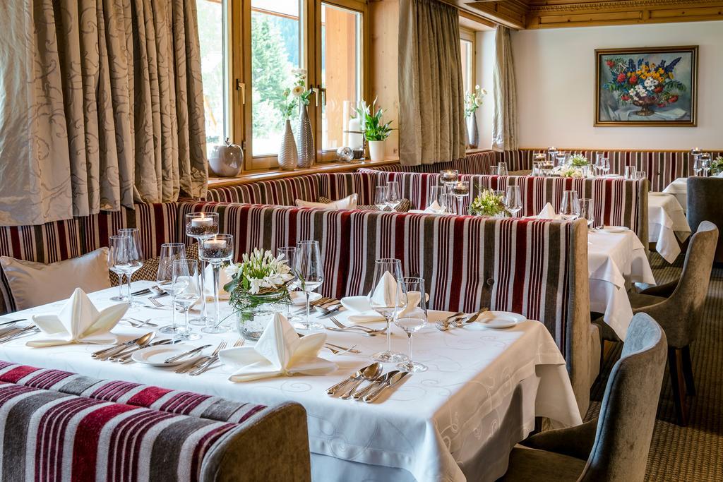 Hotel Auenhof Лех ам Алберг Екстериор снимка