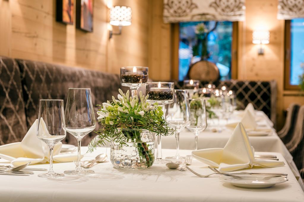 Hotel Auenhof Лех ам Алберг Екстериор снимка