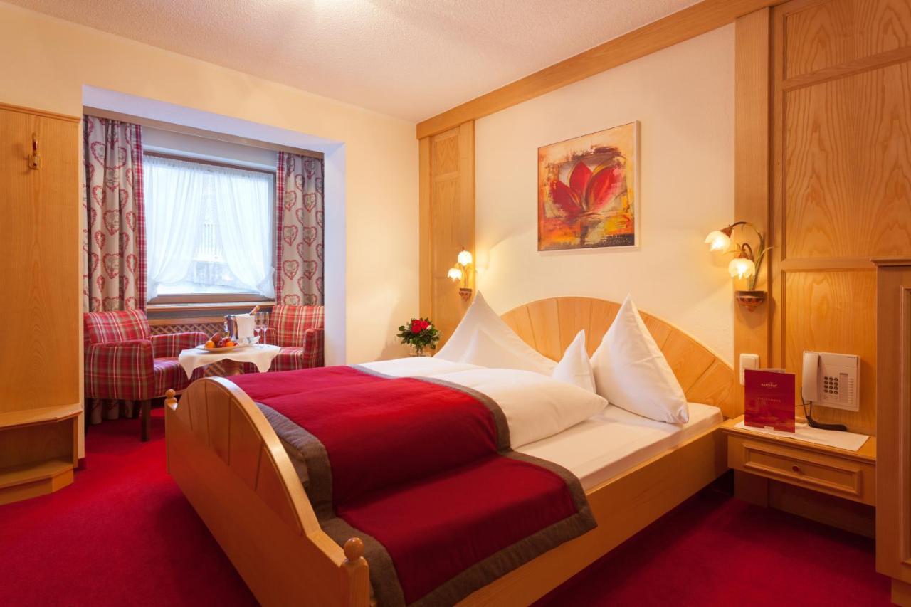 Hotel Auenhof Лех ам Алберг Екстериор снимка